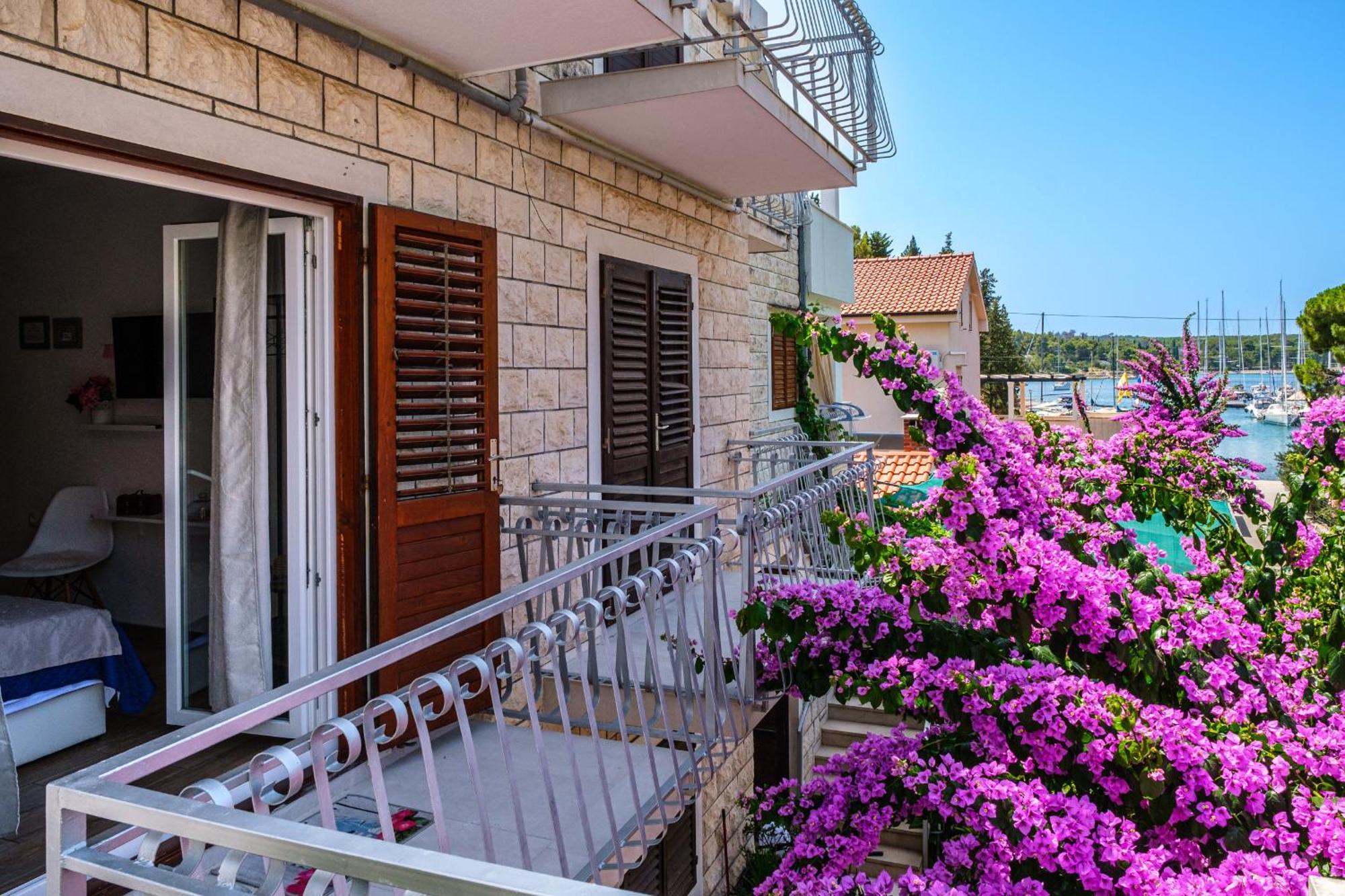 Rooms Anna ميلنا المظهر الخارجي الصورة